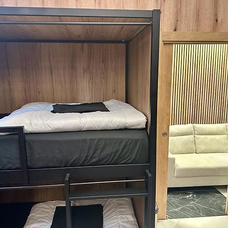 Velvet Hostels Pacifico Madrid Luaran gambar