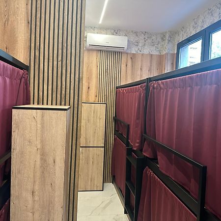 Velvet Hostels Pacifico Madrid Luaran gambar