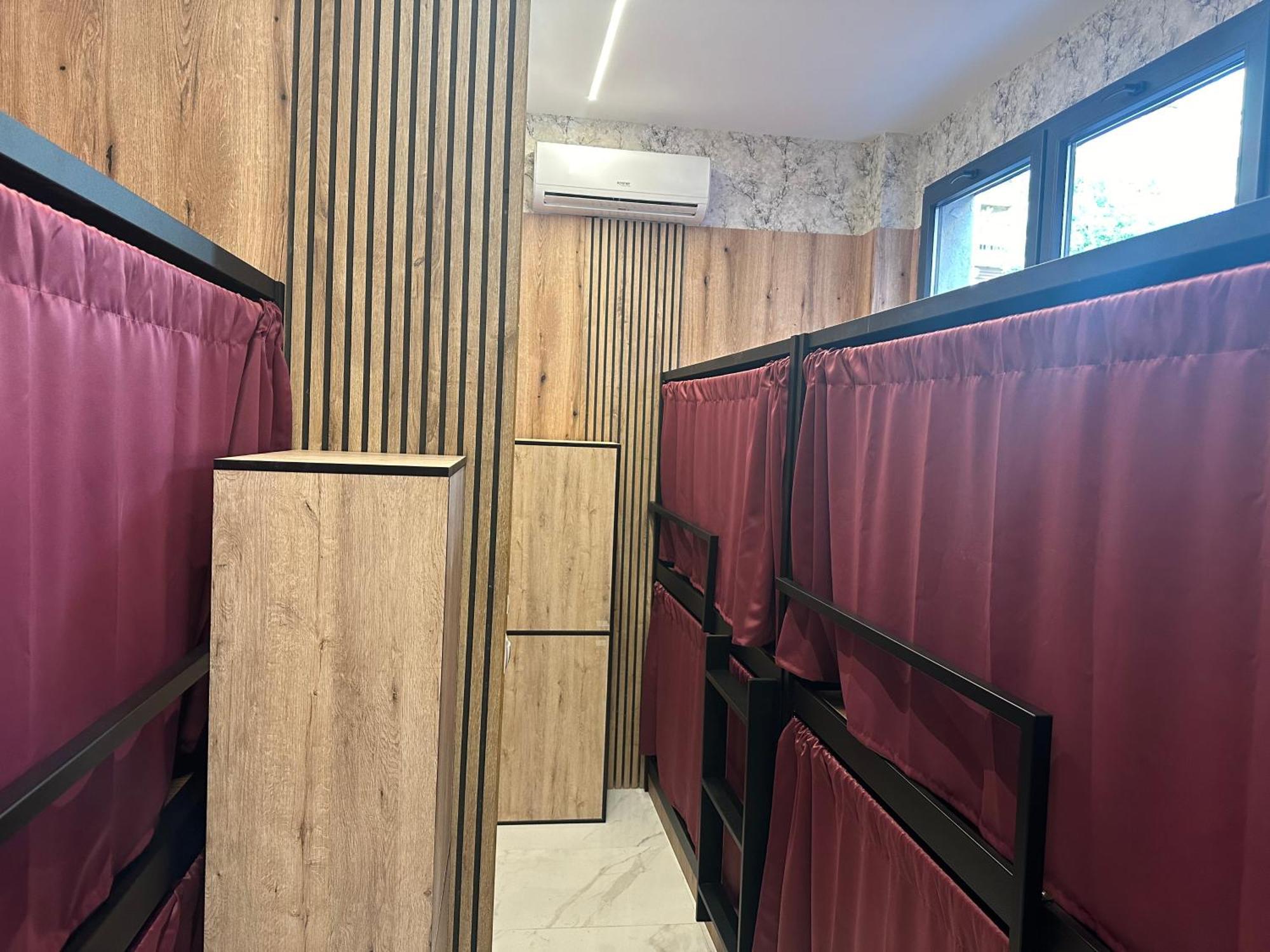 Velvet Hostels Pacifico Madrid Luaran gambar