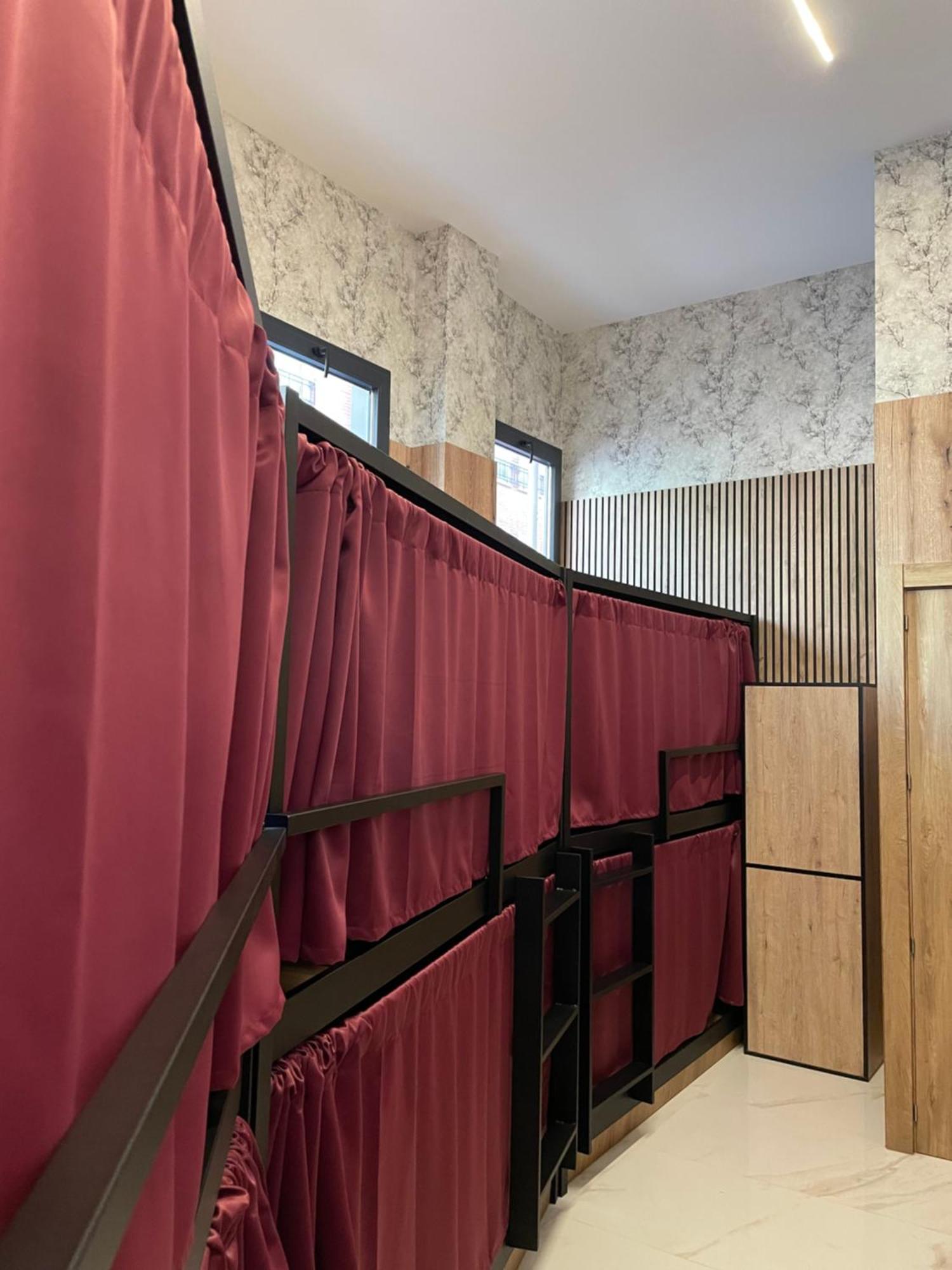Velvet Hostels Pacifico Madrid Luaran gambar